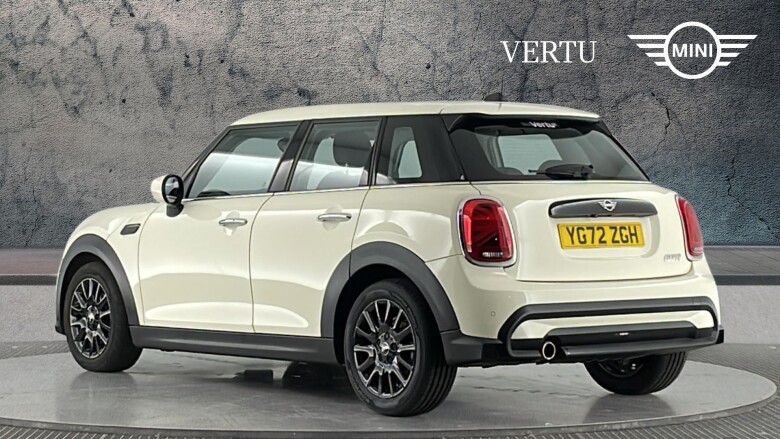 MINI Hatchback 1.5 Cooper Classic 5dr Auto Petrol Hatchback